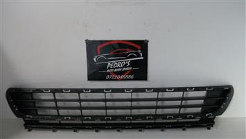 VW Golf 7 front bumper grille