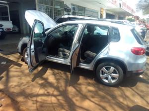 2014 VW TIGUAN 1.4 TSI BLUEMOTION MANUAL PETROL SILVER COLOR SERVICE HISTORY 86.000KM R148,000