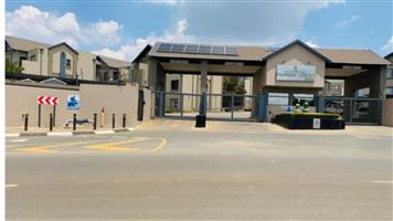 Apartment For Sale in Ruimsig