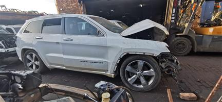Jeep grand cherokee 2014 3.6 petrol 8 speed automatic stripping for spares