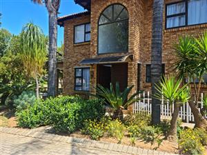 Luxury Waterfront Escape at the Vaal Dam