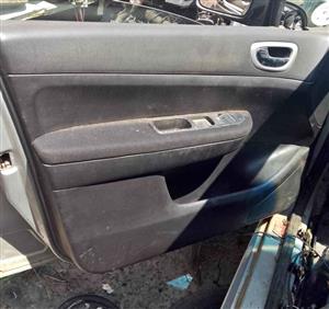 Peugeot 307 left front inner door panel 