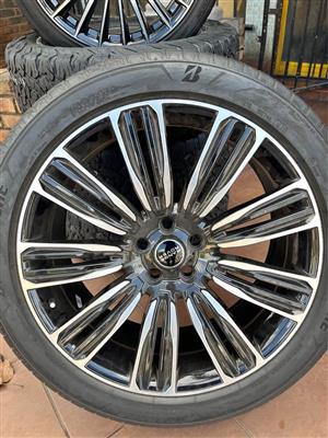 Ford Ranger 22” (With Used Tyre)