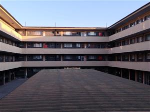 3-Bedroom Apartment in a Secure Complex – Ideal Location in Mid Town