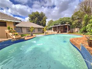 STUNNING HOME FOR SALE IN A SECURE AREA!