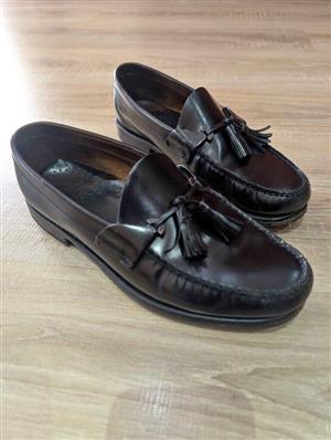 Bass Shoe
