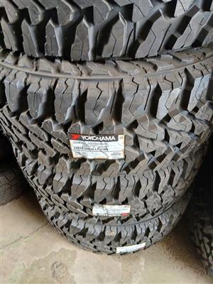 Set 33 " in 18 inch Yokahama Muds
