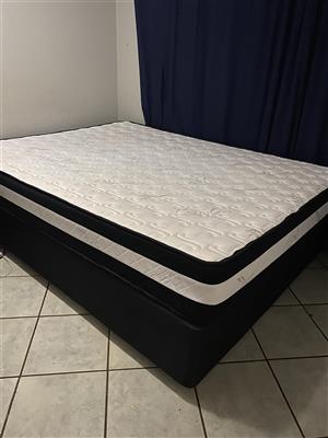 Queen Size extra Length bed  