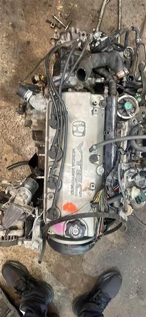 Honda F20A V Tec ENGINE AND GEARBOX