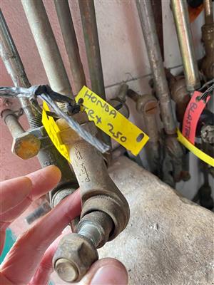 Honda TRX 250. Meyerton bike scrapyard new and secondhand spares. Andre call or whatsapp 