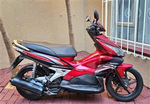 HONDA AIRBLADE AUTOMATIC SCOOTER