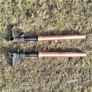 Front Shocks  Suzuki GSXR 1000  2005-2006  