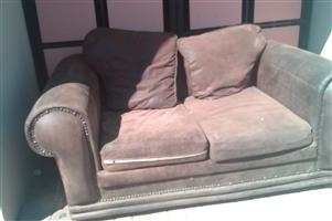2 SEATER LOUNGE SUITE