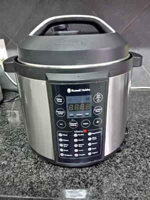Russell and Hobbs Electrical Pressure Cooker