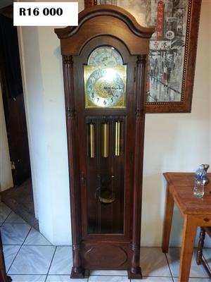 Urgos Western Germany  Grandfather Clock (585x320x1945)