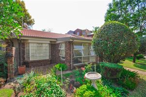 Cluster For Sale in Hillcrest