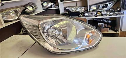 Ford figo right headlight