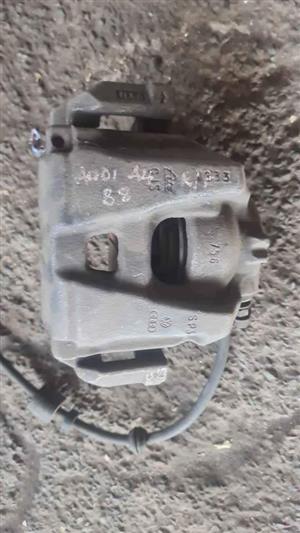 Audi A4 b8 R/F brake caliper