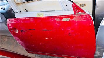 VW SCIROCCO right door