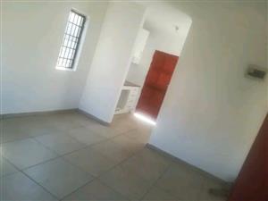 Spacious 2-Bedroom in Phoenix Sanford
