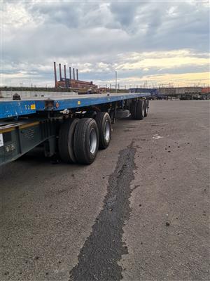 Top Trailer Superlink for sale in immaculate condition. 