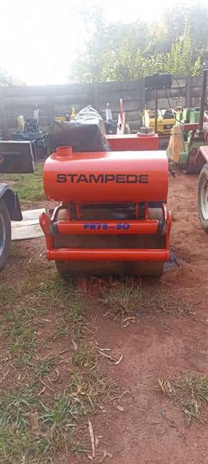 Stampede PR-75 compaction roller