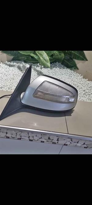 For sale Mercedes w204 preface side mirror.