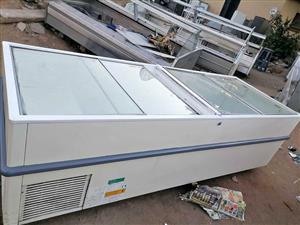 Island deep freezer 3m