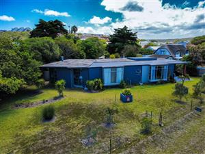 House For Sale in Still Bay West