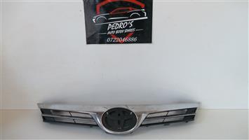 Toyota Carolla (E160/170) grille