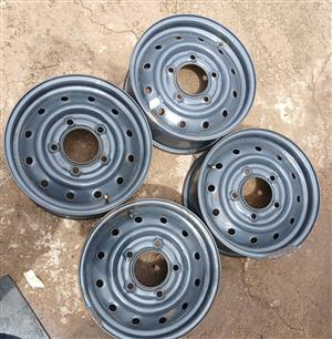 MAHINDRA 16inch RIMS FOR SALE