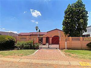 House For Sale in Brackendowns