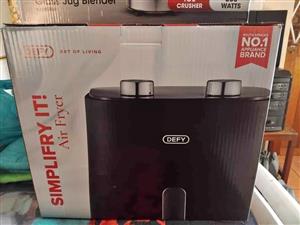 4.7L Defy Air Fryer