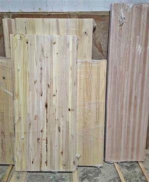 Pine en Saligna Tops SPECIAL