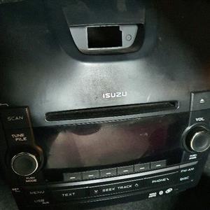 Original Isuzu Radio