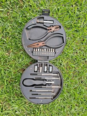 24 pc tool kit wheel travel tool kit