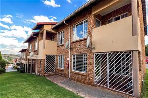 Apartment For Sale in Glenvista