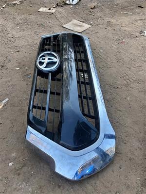 Toyota Hilux Gd6 Main Grill Chrome
