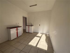 1 Bedroom flat to let in Laudium