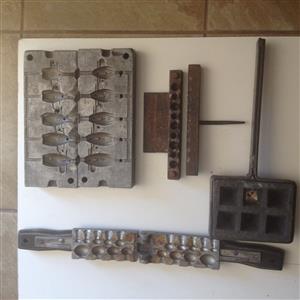 Various fishing sinker moulds for sale  Roodepoort