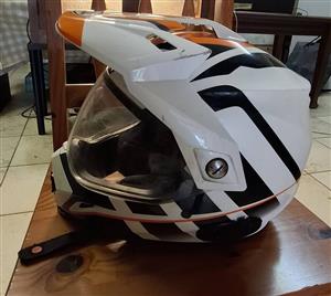 MX9 Adventure helmet