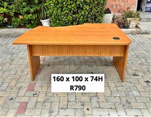 OFFICE DESK