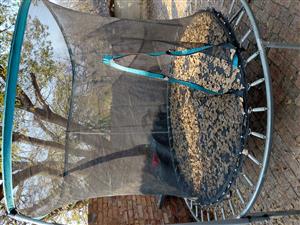 6ft Trampoline 