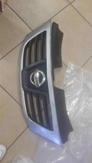 NP200 GRILL. BRAND NEW. FOR VARIOUS OTHER CARS TOO