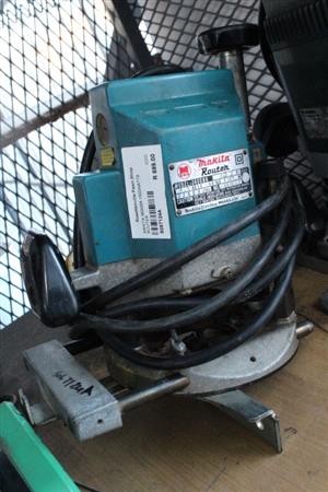 MAKITA 1500WATTS ROUTER(S067124A)