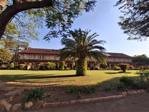 2 Bedroom Townhouse in close knit community. Three River