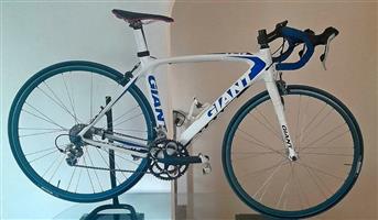 Giant Carbon Road Bicycle