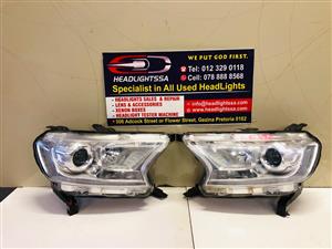 Ford Everest T7 left and right side xenon headlights (2013) 