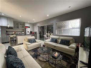 Townhouse For Sale in Pretoria North