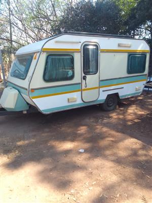 1986 Gypsey Caravette 5